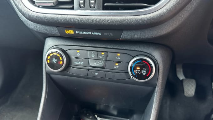 2022 Ford Fiesta