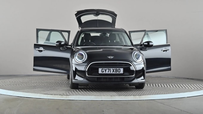 2022 Mini Hatch