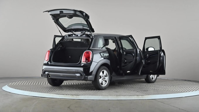 2022 Mini Hatch