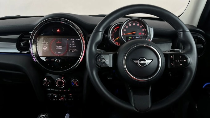2022 Mini Hatch