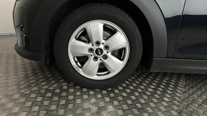 2022 Mini Hatch