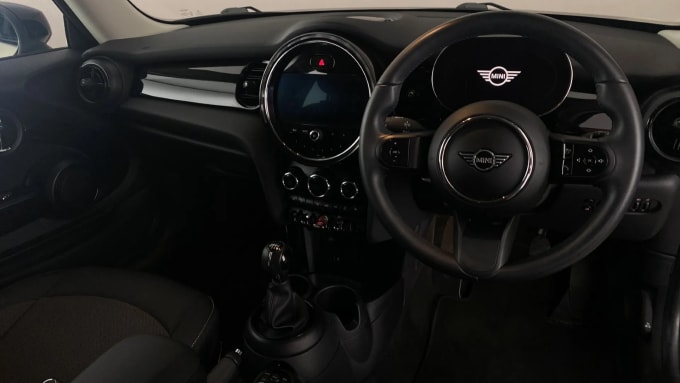 2021 Mini Hatch