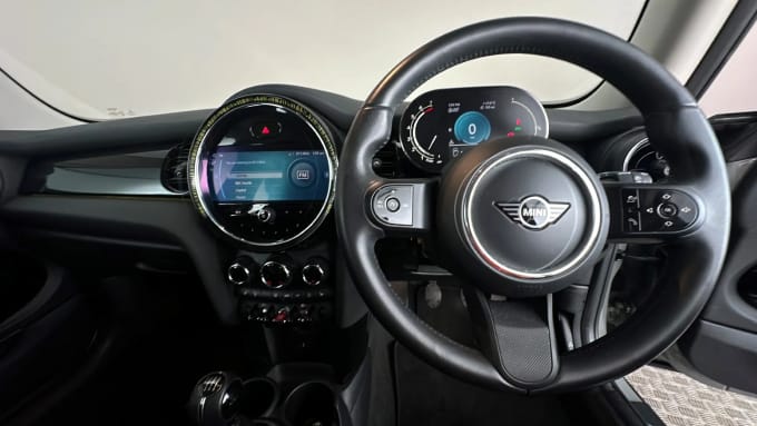 2021 Mini Hatch