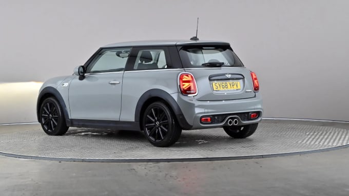 2018 Mini Hatch