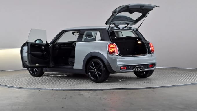 2018 Mini Hatch