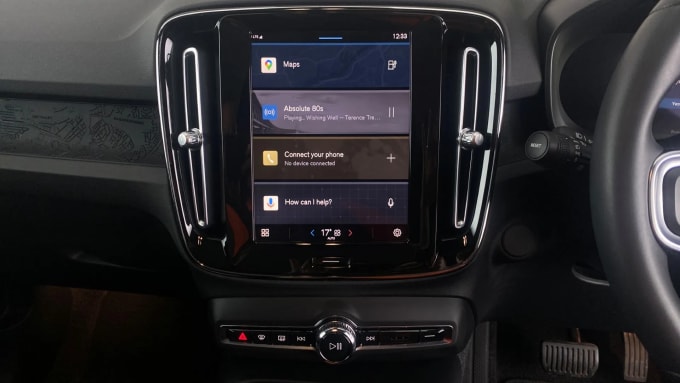 2023 Volvo C40