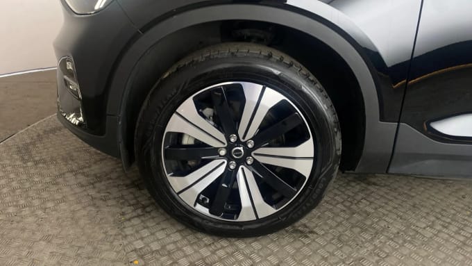 2023 Volvo C40