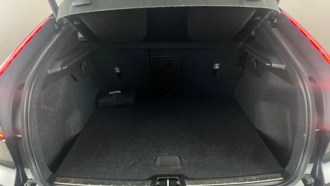 2023 Volvo C40