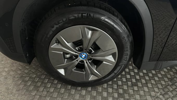 2024 BMW Ix1