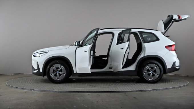 2024 BMW Ix1