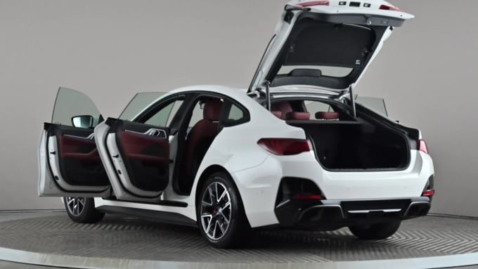 2024 BMW I4