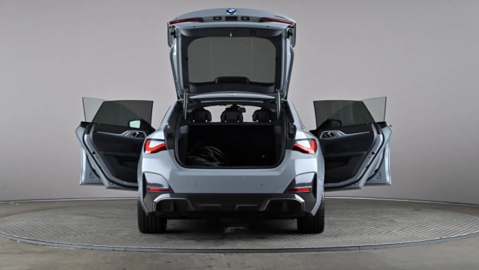 2024 BMW I4