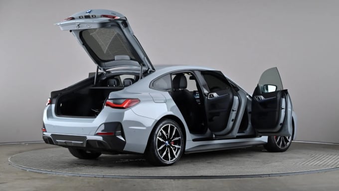 2024 BMW I4
