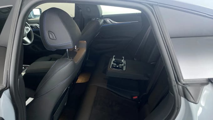 2024 BMW I4