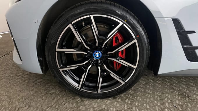 2024 BMW I4