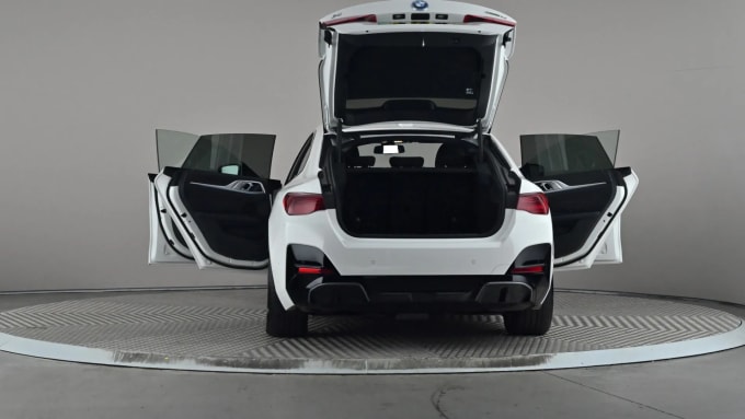 2024 BMW I4