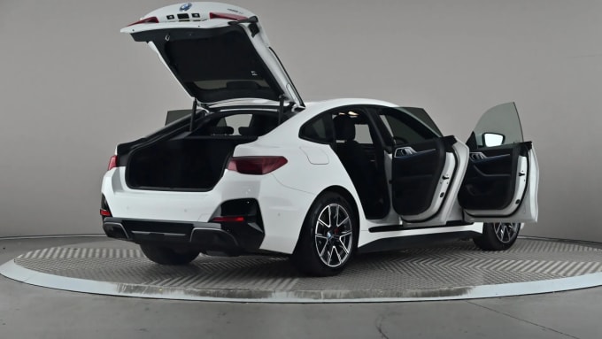 2024 BMW I4
