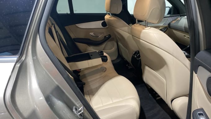 2022 Mercedes-benz Eqc