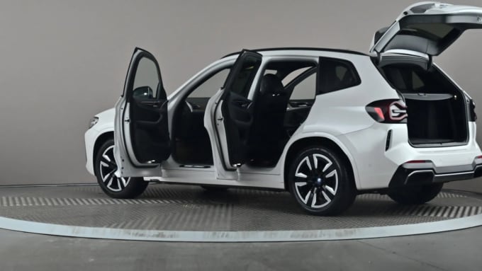 2022 BMW Ix3