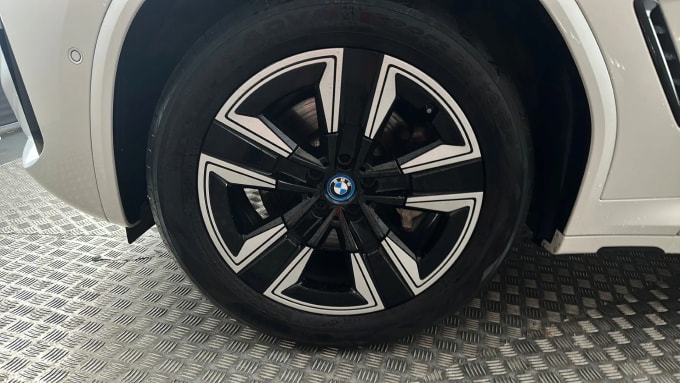 2022 BMW Ix3