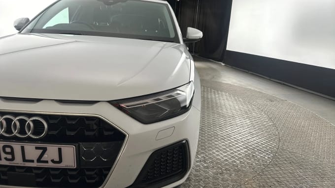 2019 Audi A1