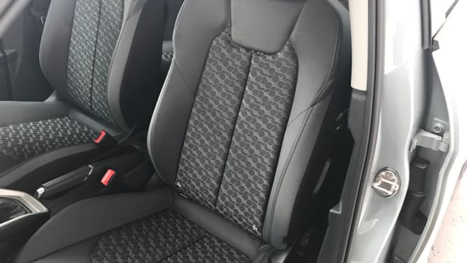 2022 Audi A1