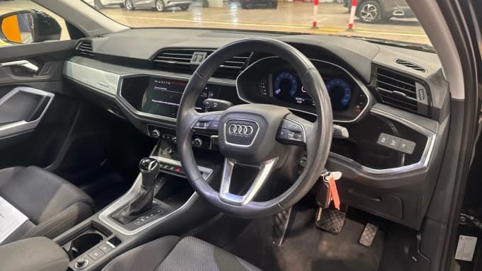 2021 Audi Q3