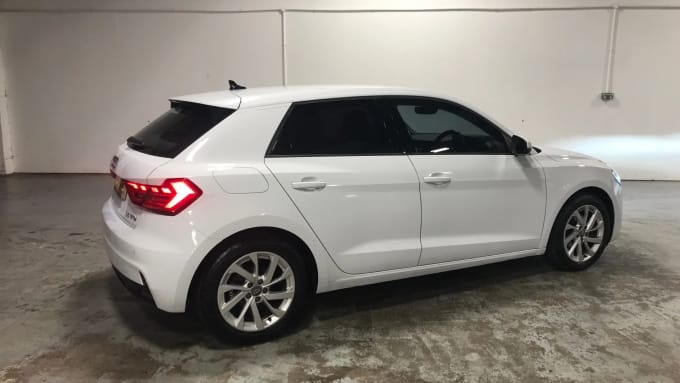 2019 Audi A1