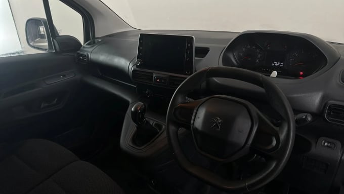 2020 Peugeot Partner