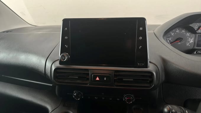 2020 Peugeot Partner