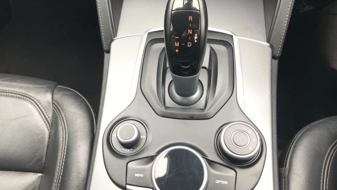 2019 Alfa Romeo Stelvio