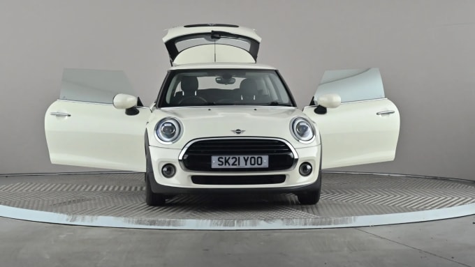 2021 Mini Hatch