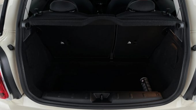 2021 Mini Hatch
