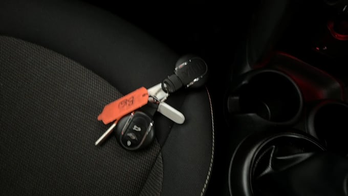 2021 Mini Hatch