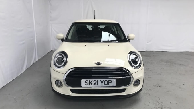 2021 Mini Hatch