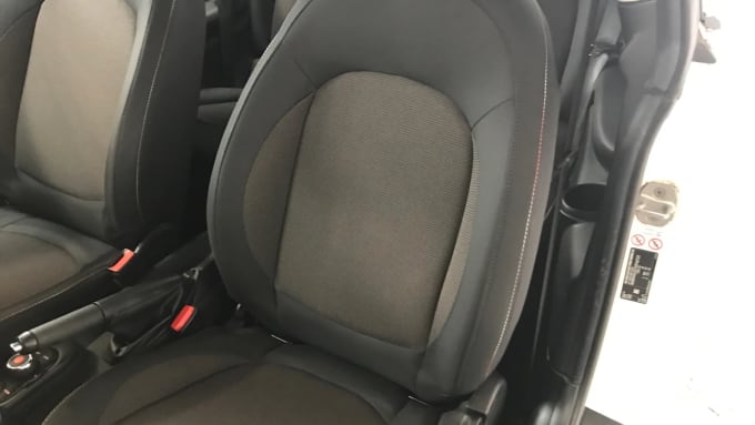 2021 Mini Hatch