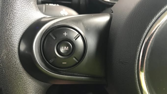 2021 Mini Hatch