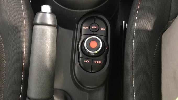 2021 Mini Hatch