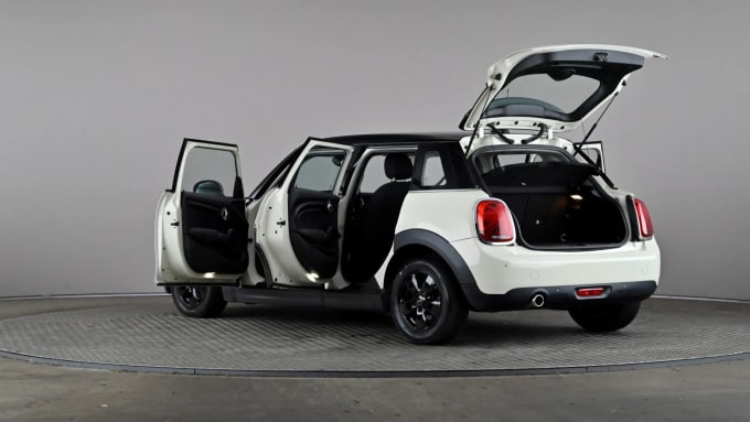 2018 Mini Hatch