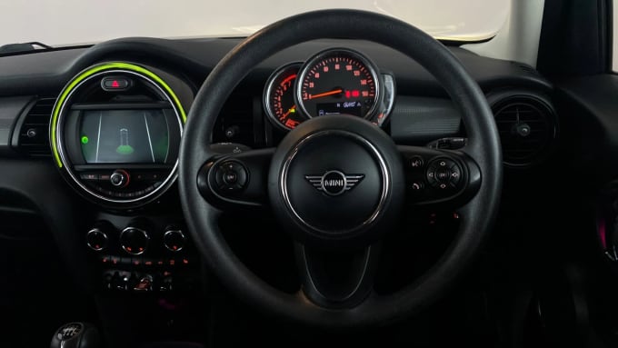 2018 Mini Hatch