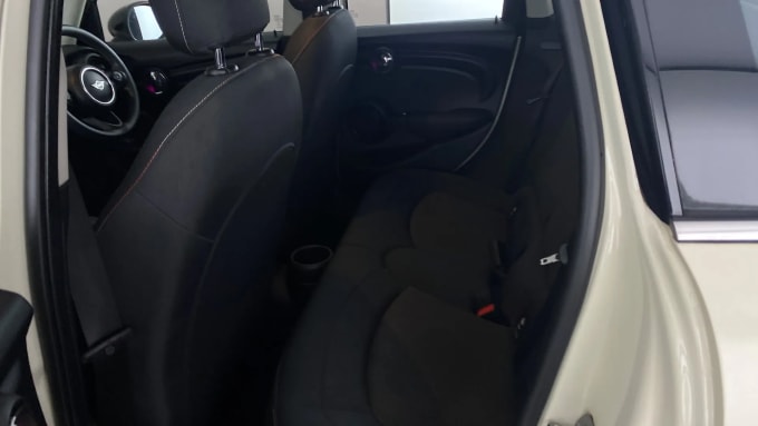 2018 Mini Hatch