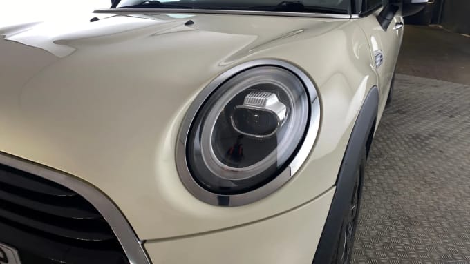 2018 Mini Hatch