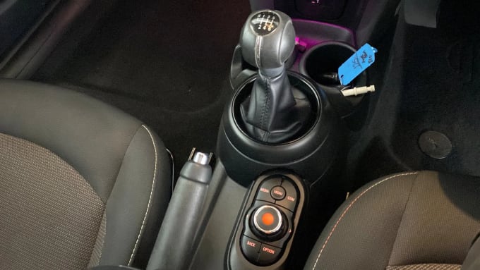 2018 Mini Hatch