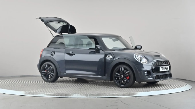 2019 Mini Hatch