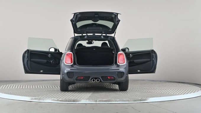 2019 Mini Hatch