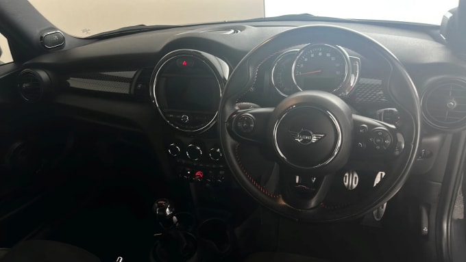 2019 Mini Hatch
