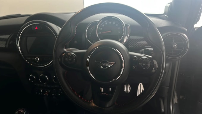 2019 Mini Hatch