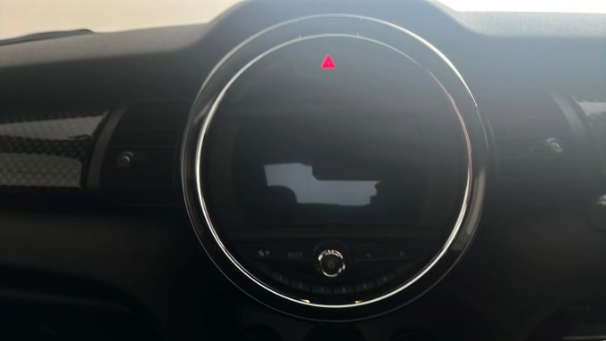 2019 Mini Hatch