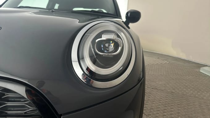2019 Mini Hatch