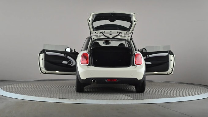 2018 Mini Hatch